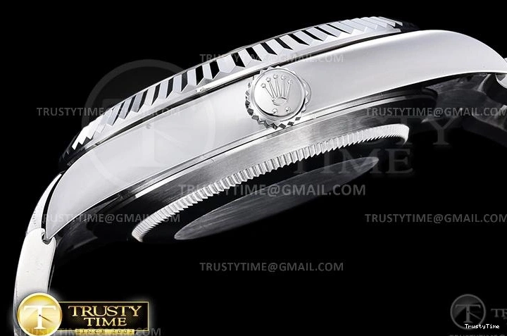 1019 R2DJ0253I – DJ2 41mm Oyst FashionForward 651